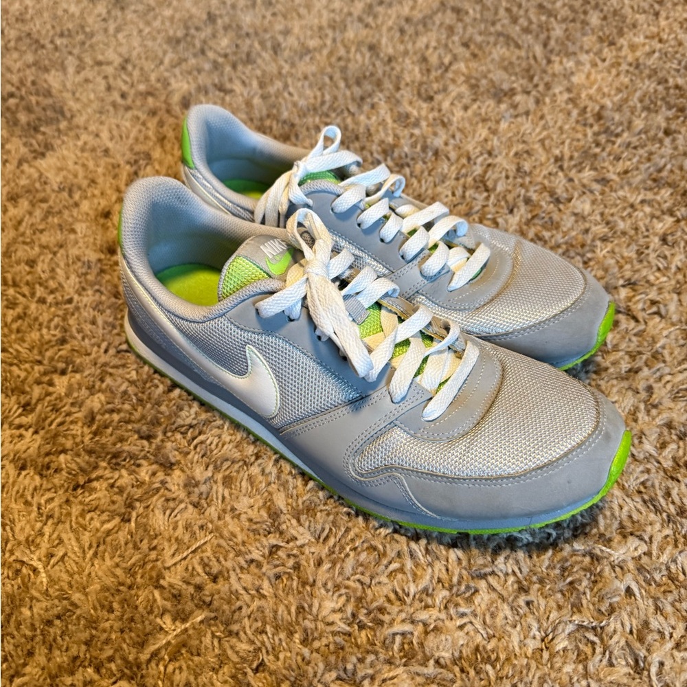 Nike Light Gray and Lime Green Running Shoes